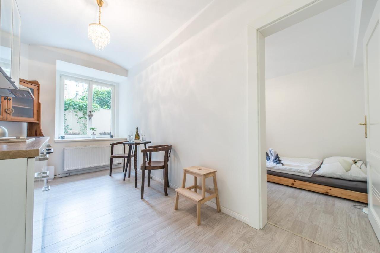 Quiet Apartment In The City Center With Own Terrace Prague Ngoại thất bức ảnh
