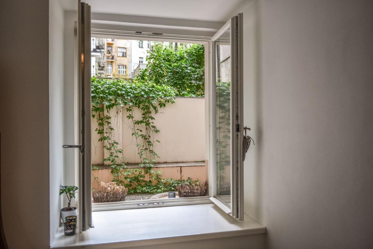 Quiet Apartment In The City Center With Own Terrace Prague Ngoại thất bức ảnh