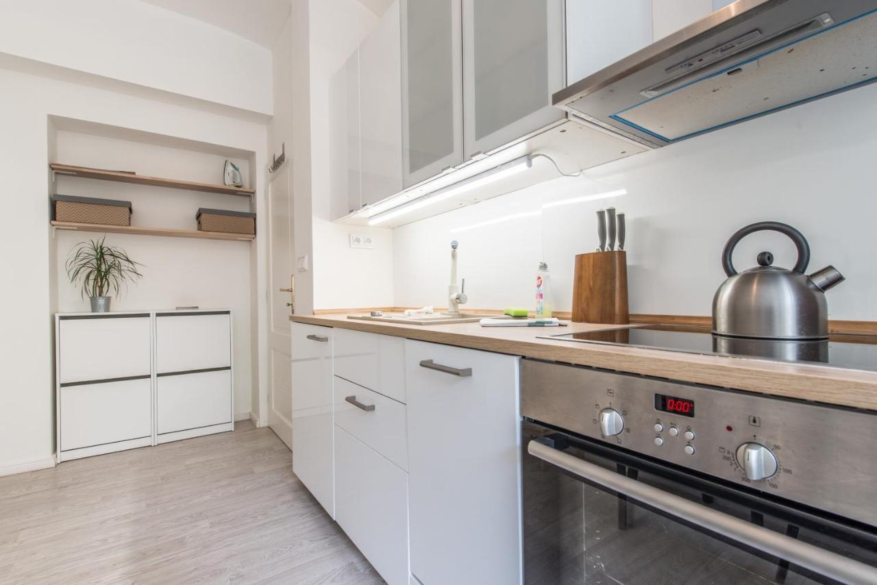 Quiet Apartment In The City Center With Own Terrace Prague Ngoại thất bức ảnh